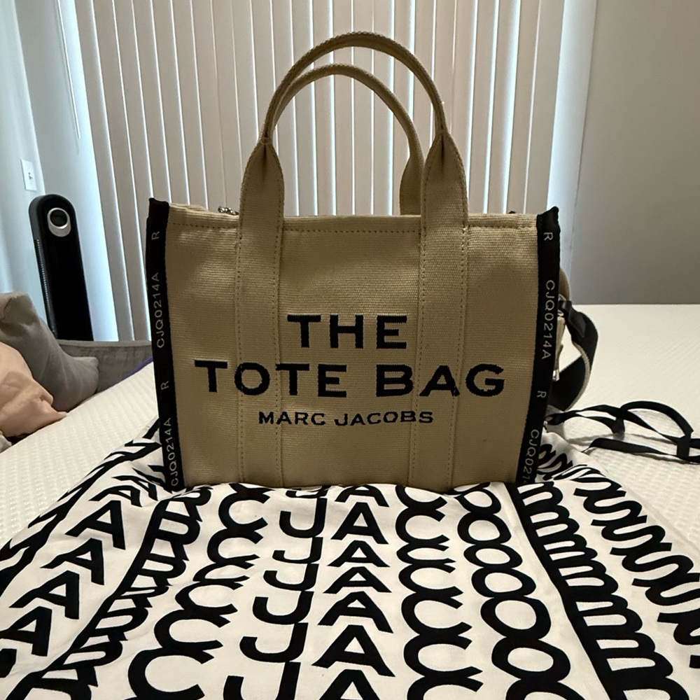 Marc Jacobs Jacquard Medium Tote